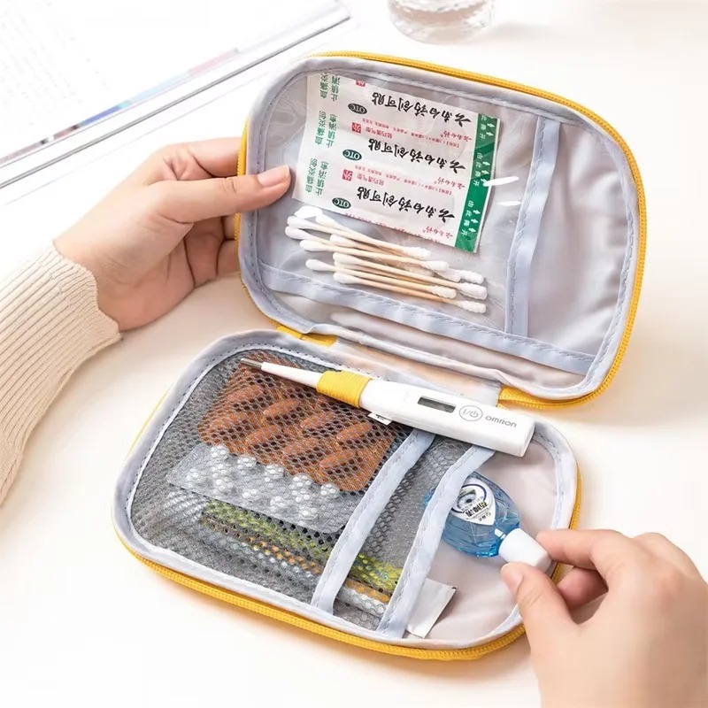 Travel Medicine Bag Pill Storage Pouch Outdoor Essentials Emergency Survival Bag Mini First-aid Kit Portable Home Storage Bag - Image 4